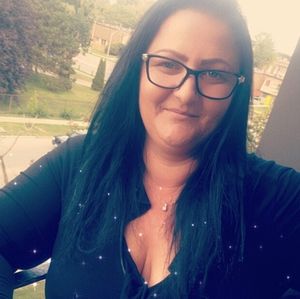 Meet your Posher, Eva